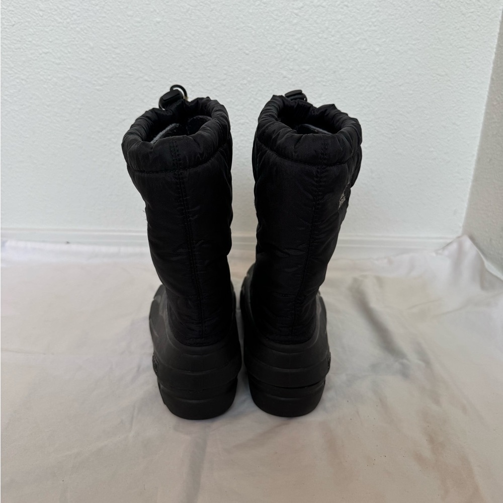 EUC Sorel Boy’s Winter Boots - Picture 4 of 7